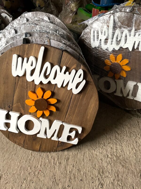 "Welcome Home" Wooden Round Sign