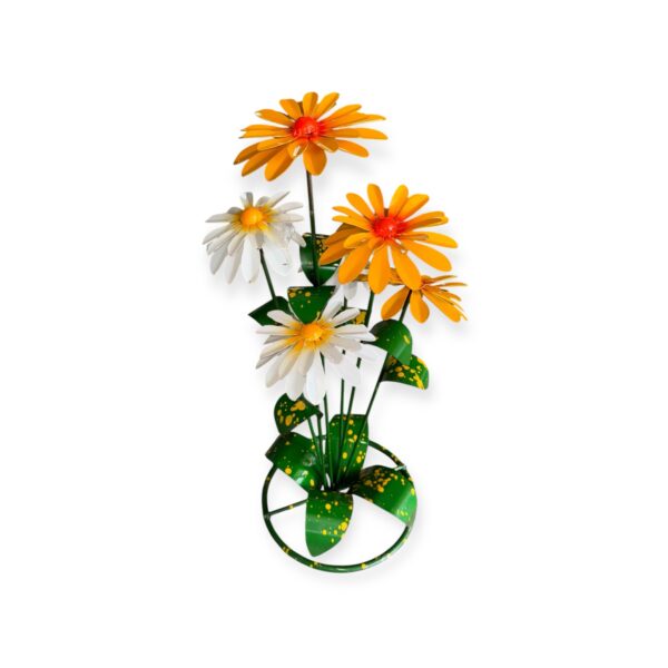 Daisies with yellow flowers. Ring base