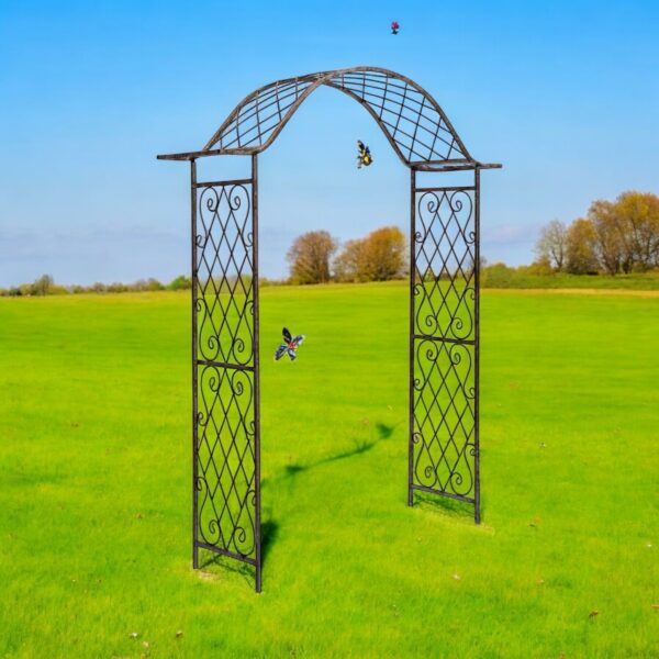 DIAMOND ARBOR. LATTICE TOP.