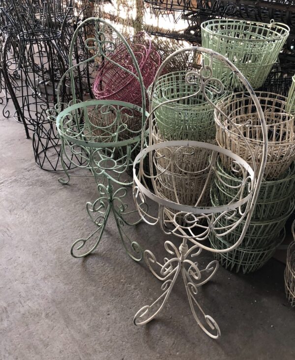 Large swing basket