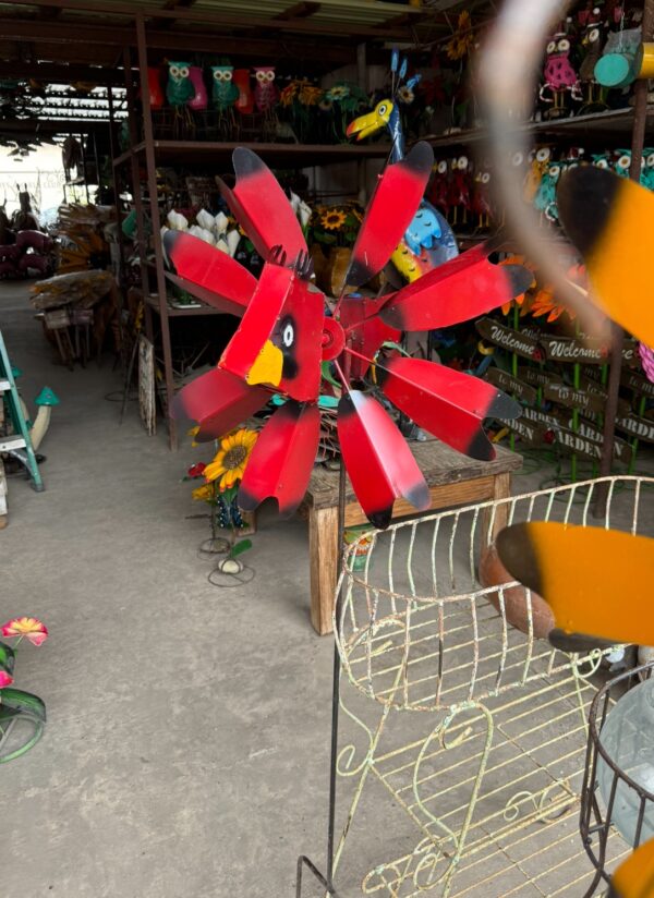 Cardinal spinner