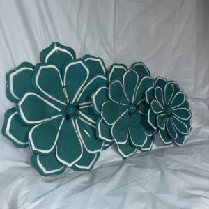 Item: 00100366B - Teal Set of 3 Wall Flowers