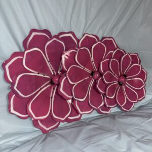 Item: 00100366.2B - Pink Set of 3 Wall Flowers