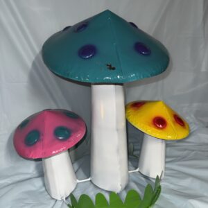 Item: 00100381B - 3 Mushrooms - Multi color