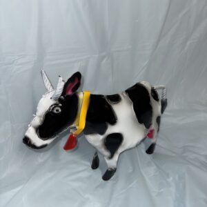 Item: 00100378B - Small cow with Bell