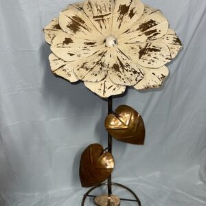 Item: 00100368 - Large Beige Bolt Flower